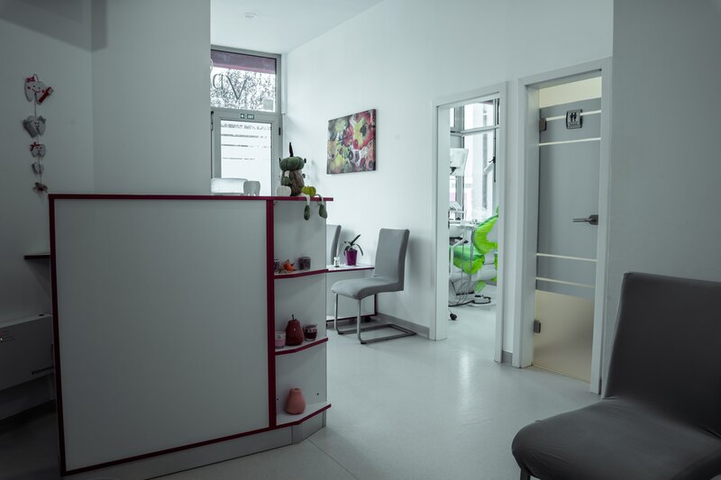 Dr. Vladescu Razvan – Dentist in Timisoara | Cabinet Stomatologic Modern